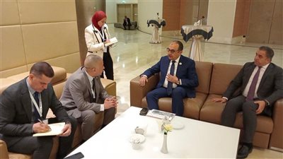 مصر والجزائر تبحثان تعزيز الشراكات الصناعية وتبادل التكنولوجيا في مجال المركبات