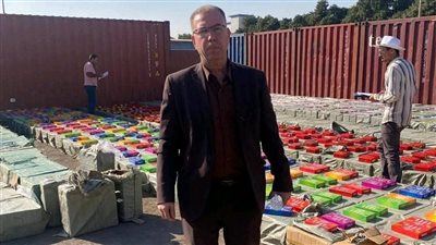 جمارك العين السخنة تحبط محاولة تهريب كمية من الألعاب النارية والصواريخ والشماريخ والأجهزة المحظورة