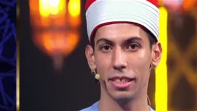 وزير الأوقاف يشجع يوسف عبد العزيز على إبراز موهبته الصوتية في دولة التلاوة: اليوم صوتك مكتوم