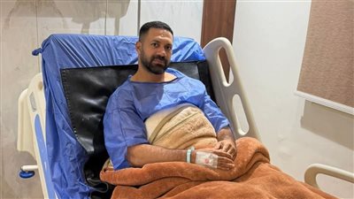 حسني عبد ربه يجري جراحة في الركبة