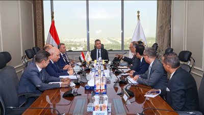 وزير التموين يجتمع برئيس الشركة العامة لتجارة الجملة لمتابعة الاستعدادات لشهر رمضان