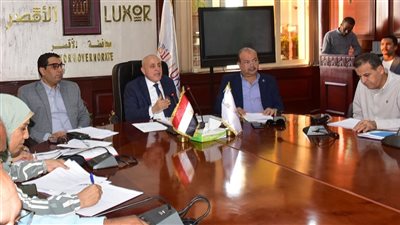 محافظ الأقصر يتابع منظومات التقنين والتصالح.. ويُصدر توجيهات لرفع معدلات الإنجاز