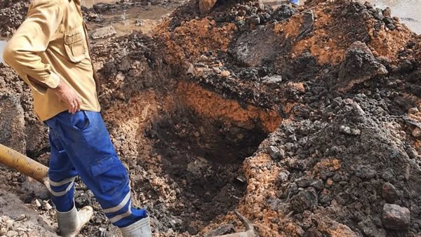 كسر خط مياه في المنوفية