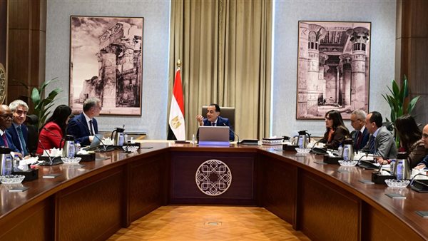 خلال الاجتماع