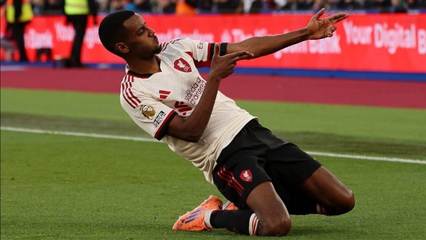 السويدي ألكسندر إيزاك