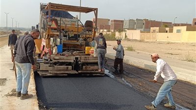 الإسكان: تطوير الطرق ورفع كفاءة المرافق بالمناطق الصناعية بعدد من المدن الجديدة