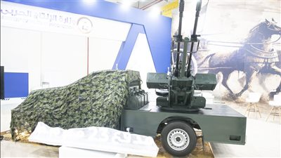 وزير الإنتاج الحربي: لأول مرة تجهيز مركبة خفيفة بالمدفع الثنائي 23 مم المضاد للطائرات بعد تطويره بتقليل الارتداد