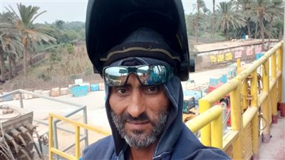 الشركة أوقفت صرف راتبه الشهري.. عامل لحام يستغيث بعدما فقد عينه في حادث تابع لشركة الحفر المصرية 