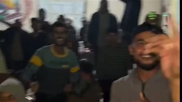 أهالي غزة يحتفلون