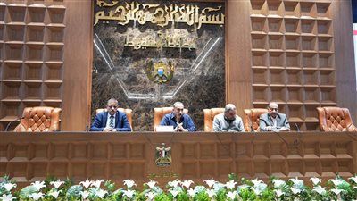 محافظ أسيوط يتابع استعدادات إعادة الانتخابات.. ويوجه بالإسراع في ملف تقنين أملاك الدولة والتوسع بمنافذ اللحوم المخفضة