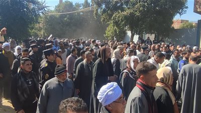 جنازة عسكرية مهيبة للشهيد معاون الشرطة محمود البدري في مسقط رأسه بسوهاج| صور