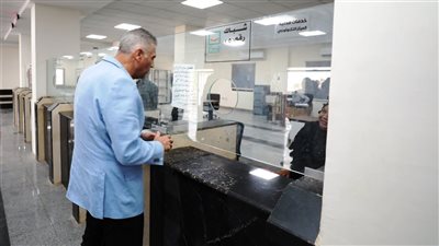 محافظ أسوان يواصل جولاته الميدانية بتفقد مجمع الخدمات الحكومية بالمركز التكنولوجي لقرية فارس بكوم أمبو