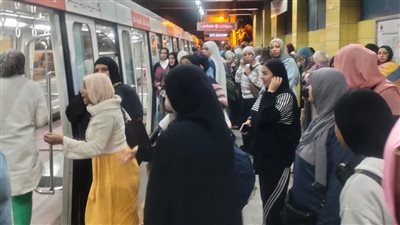 مصدر بالمترو: عطل فني تسبب في توقف قطار بمحطة جامعة القاهرة.. وصدور قرار بإخلائه حفاظًا على سلامة الركاب