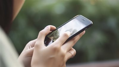 بغرض التشهير والتعرف عليها.. مطربة تحرّر محضرًا ضد طليقها بتهمة إرسال مقاطع خادشة لصديقتها 