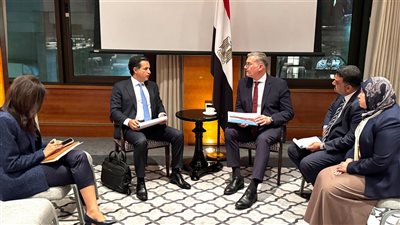 وزير البترول يعرض إصلاحات قطاع التعدين ويبحث شراكات استثمارية جديدة في لندن