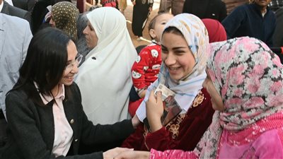 محافظ البحيرة تتفقد عددًا من اللجان لمتابعة سير انتخابات النواب 