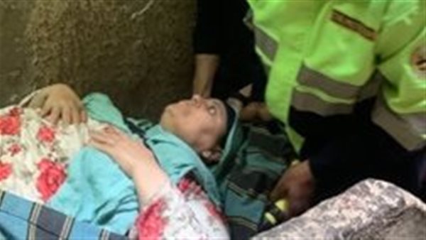 نقل سيدة للمستشفى