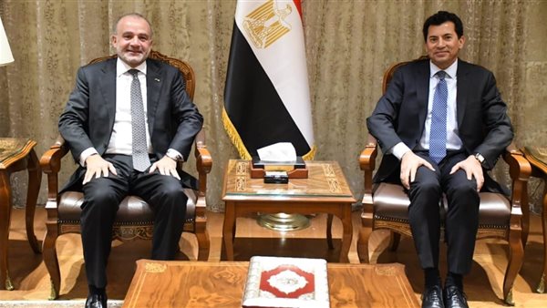 وزير الرياضة يستقبل