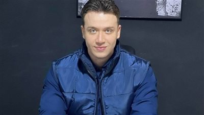 بعد تصدّره التريند.. هجوم على طبيب مخ وأعصاب لاستخدامه لقب استشاري رغم حصوله على درجة الماجستير