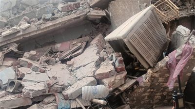 إصابة شخص إثر انهيار عقار سكني في أسوان