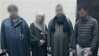 ضبط 4 أشخاص بحوزتهم مبالغ مالية قبل توزيعها في محيط لجان الانتخابات بسوهاج