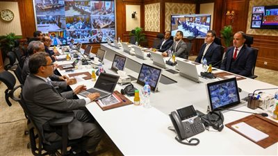 وزيرة التنمية المحلية تتابع سير العملية الانتخابية في الدوائر الملغاة بالمحافظات