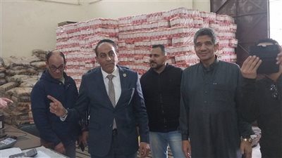 وكيل تموين القليوبية يتفقد مخازن الجملة وثلاجات المجمدات لمتابعة توافر السلع واستقرار الأسواق