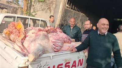 ضبط لحوم فاسدة وأختام مزورة داخل مكان مخالف على أرض زراعية بالقليوبية