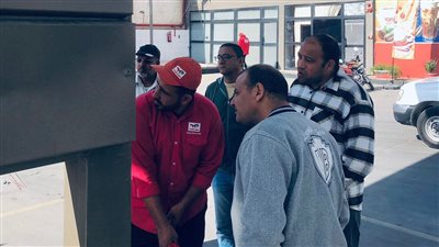 تموين الإسكندرية تضبط محطة تموين سيارات لتصرفها فى 24 ألف لتر سولار