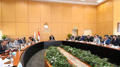 المجتمعات العمرانية توقع مع صندوق الإسكان الاجتماعي عقد تخصيص قطعة أرض بالقاهرة الجديدة لإقامة مشروع عمراني