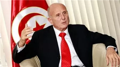 أحد رموز المعارضة.. الشرطة التونسية تعتقل السياسي المخضرم أحمد نجيب الشابي