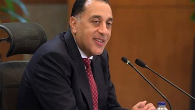  رئيس الوزراء يفتتح مصنع ليونى لصناعة ضفائر السيارات بمدينة بدر