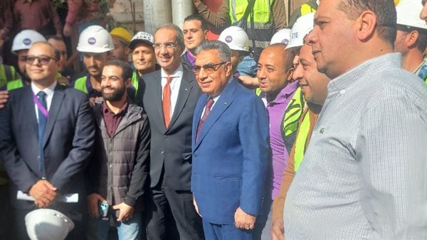 وزير الاتصالات في