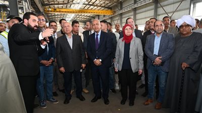 كامل الوزير: إنشاء محطة شحن بضائع داخل محطة القطار السريع بقوص لخدمة المناطق الصناعية بقنا