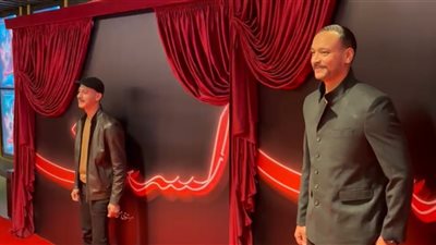 من بينهم محمد فراج وأحمد خالد صالح.. توافد نجوم الفن على ريد كاربت العرض الخاص لفيلم الست بطولة منى زكي