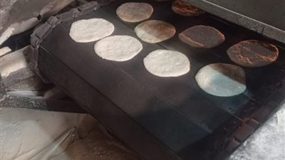 حملات تموينية بالأقصر تضبط طنًا من 