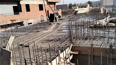 وزير العمل يوجّه بصرف تعويضات عاجلة لمصابي حادث سقوط صبّة خرسانية داخل مبنى تحت الإنشاء ببنها