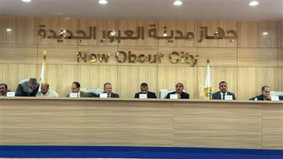 العبور الجديدة تجذب المستثمرين.. مزاد المحال التجارية يحقق 28.7 مليون جنيه وترسية المتر بـ200 ألف