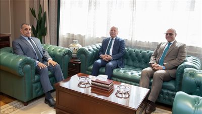 وزير الإنتاج الحربي يستقبل محافظي القاهرة والقليوبية لبحث إمكانية التعاون بشأن السيارة كيوت