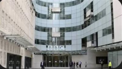 منها وقائع في استديو BBC.. محاكمة مقدم برامج بريطاني بتهم جنسية بحق 7 نساء
