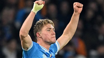 هويلند يقود نابولي إلى صدارة الدوري الإيطالي بعد الفوز على يوفنتوس بثنائية