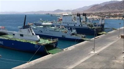 رغم تقلبات الطقس.. تداول 18 ألف طن و1000 شاحنة بضائع عامة ومتنوعة بموانئ البحر الأحمر