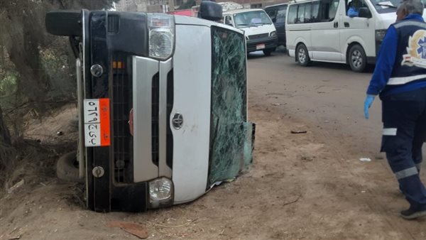 انقلاب السيارة