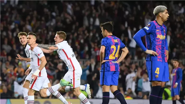 برشلونة وآينتراخت