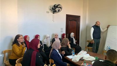 بالتزامن مع اليوم العالمي للموهبة.. علوم ذوي الاحتياجات الخاصة ببني سويف تنظم ورشة للعلاج بالفن