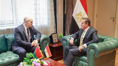 وزير الصحة يبحث مع سفير بيلاروسيا تصنيع ألبان الأطفال محليًا