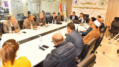 محافظ أسيوط: فتح لجان انتخابات النواب 2025 في الدوائر الثلاث وسط جاهزية كاملة وانضباط تام