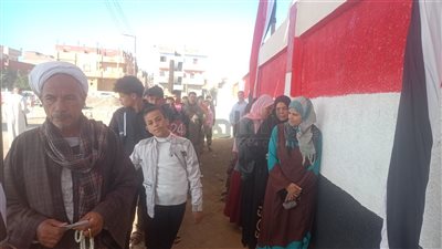 إقبال ملحوظ لكبار السن على لجان انتخابات مجلس النواب بالدائرة الثالثة بالفيوم