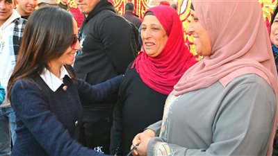 محافظ البحيرة تتفقد عددًا من اللجان الانتخابية بكوم حمادة 