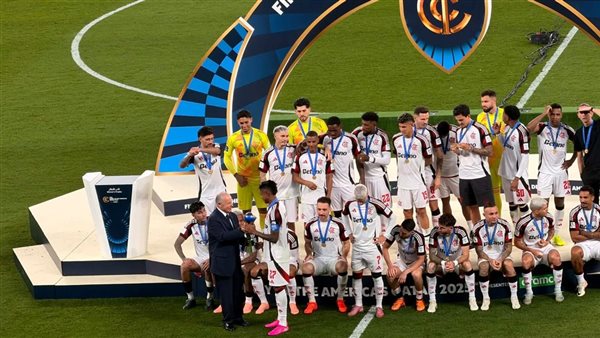 هاني أبو ريدة مع